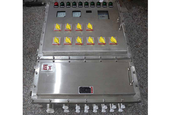 甘肅化工廠防爆配電箱